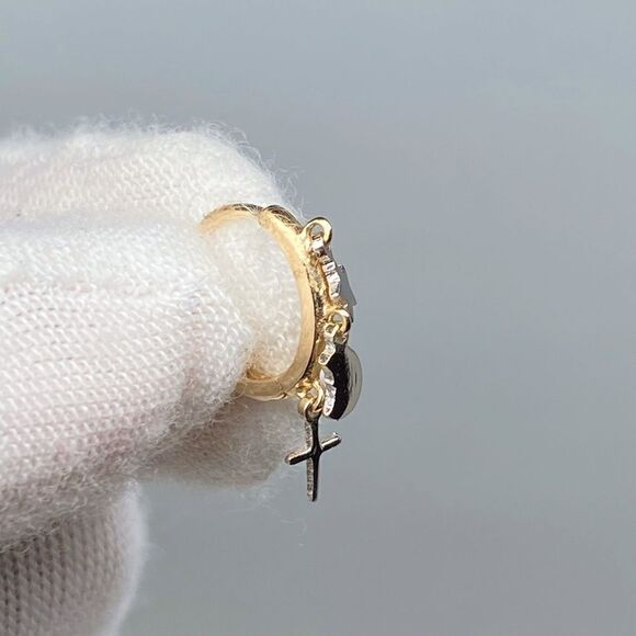 Carla Nancy B. 14k Gold Huggie Hoop earrings with star and cross charm - Picture 3 of 7